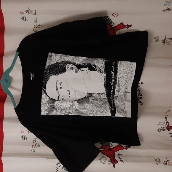 Old Navy Tops - Old Navy, Size XXL, Black Short-Sleeved Crop Top, With Frida Kahlo,